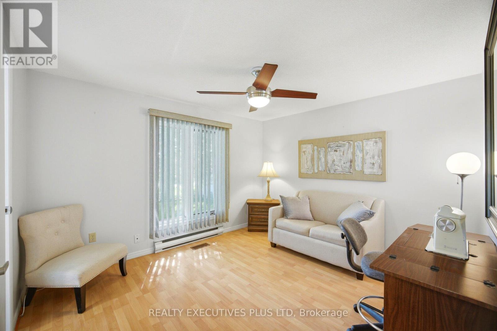 14 BUTTERNUT COURT - 24