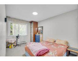 13335 70b Avenue, Surrey, BC V3W7Z3 Photo 17