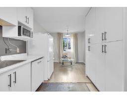 13335 70b Avenue, Surrey, BC V3W7Z3 Photo 13