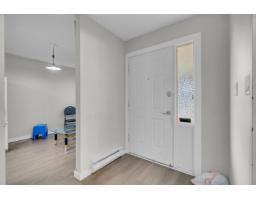 13335 70b Avenue, Surrey, BC V3W7Z3 Photo 11