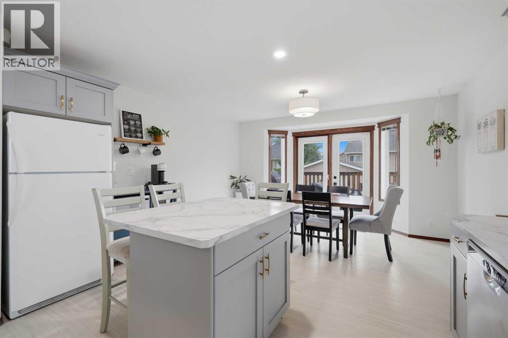 46 Livingston Close, Lacombe