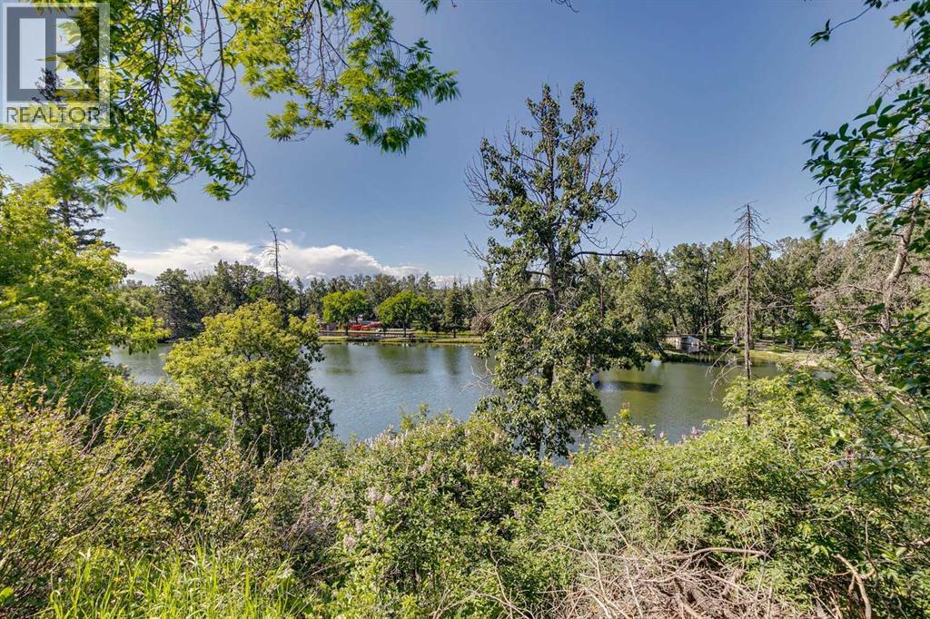 8808 48 Avenue - 13