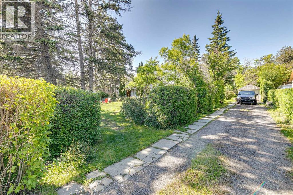 8808 48 Avenue - 22