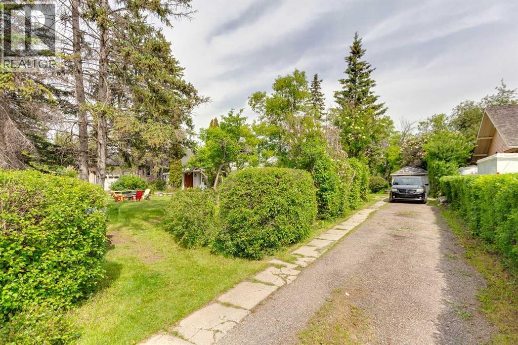 8808 48 Avenue - 44