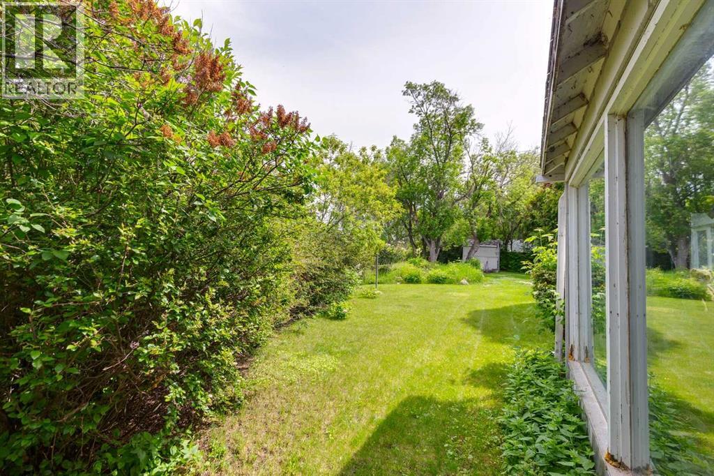 8808 48 Avenue - 45