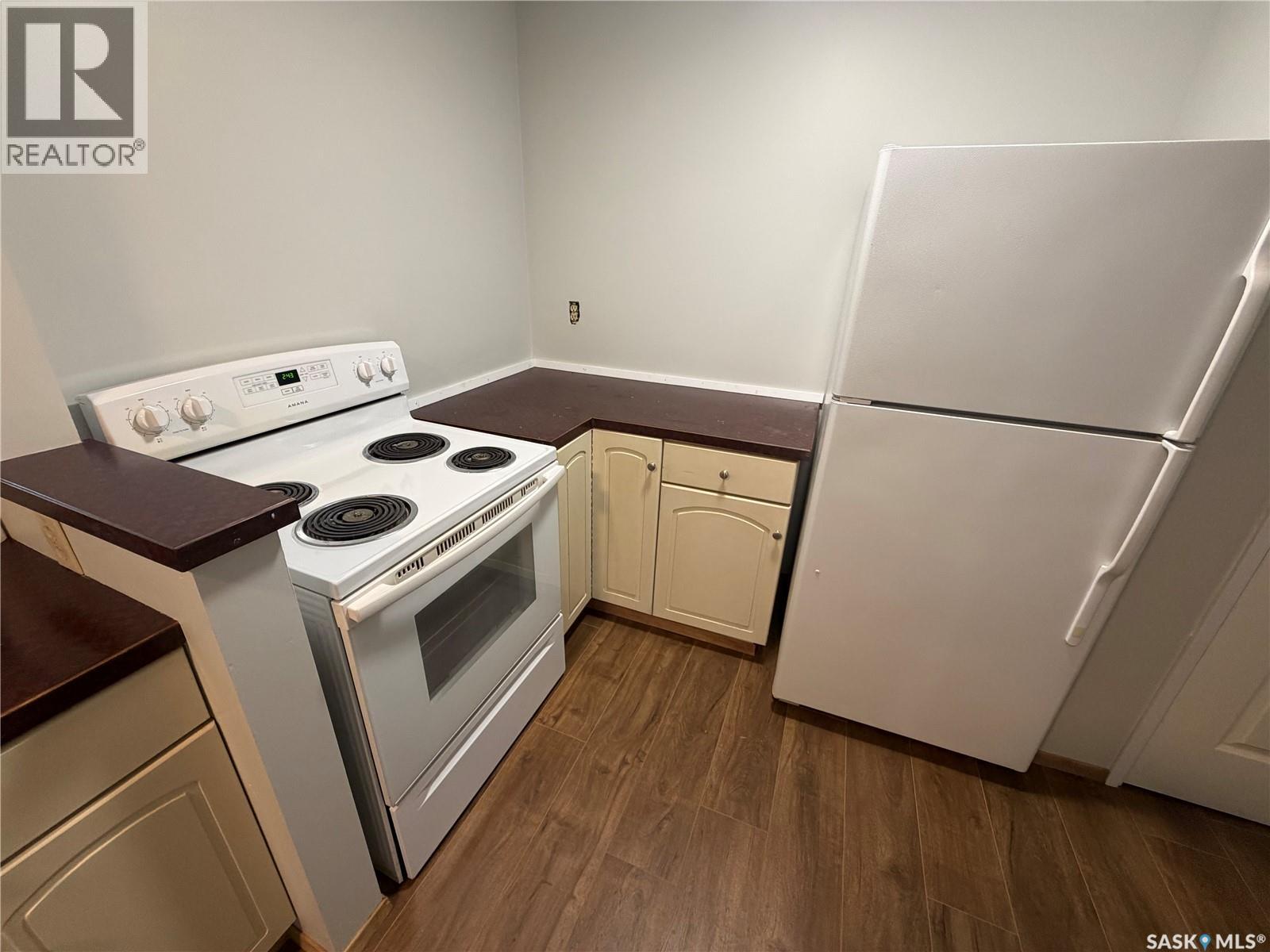 1106 1st STREET - 8