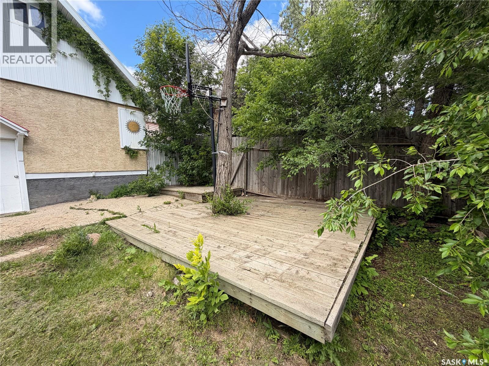 1106 1st STREET - 22