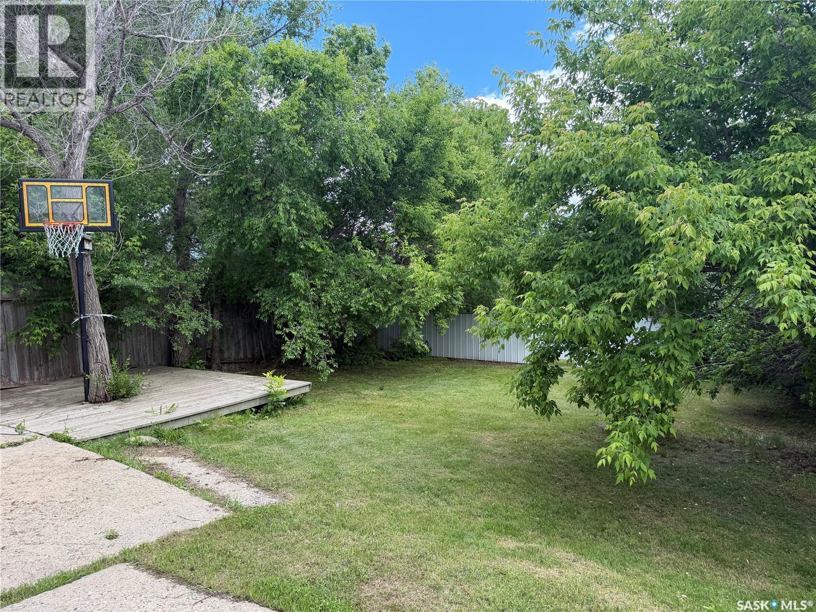 1106 1st STREET - 20