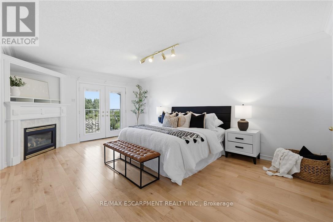 #6 85 EDGEWATER DRIVE - 20