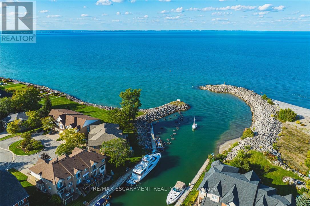 #6 85 EDGEWATER DRIVE - 40