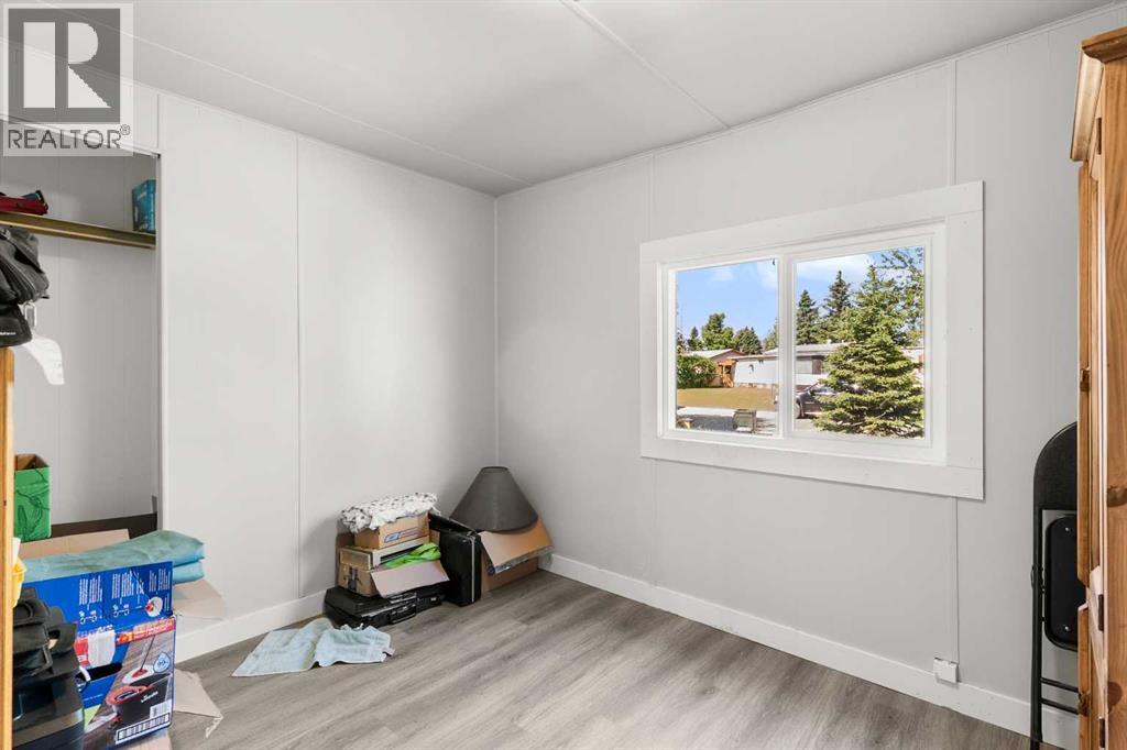 7 Tamarack Crescent NW - 16