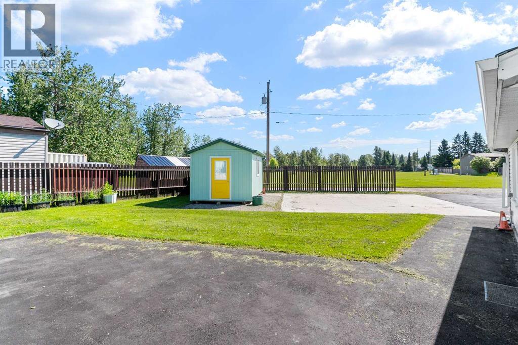 7 Tamarack Crescent NW - 26