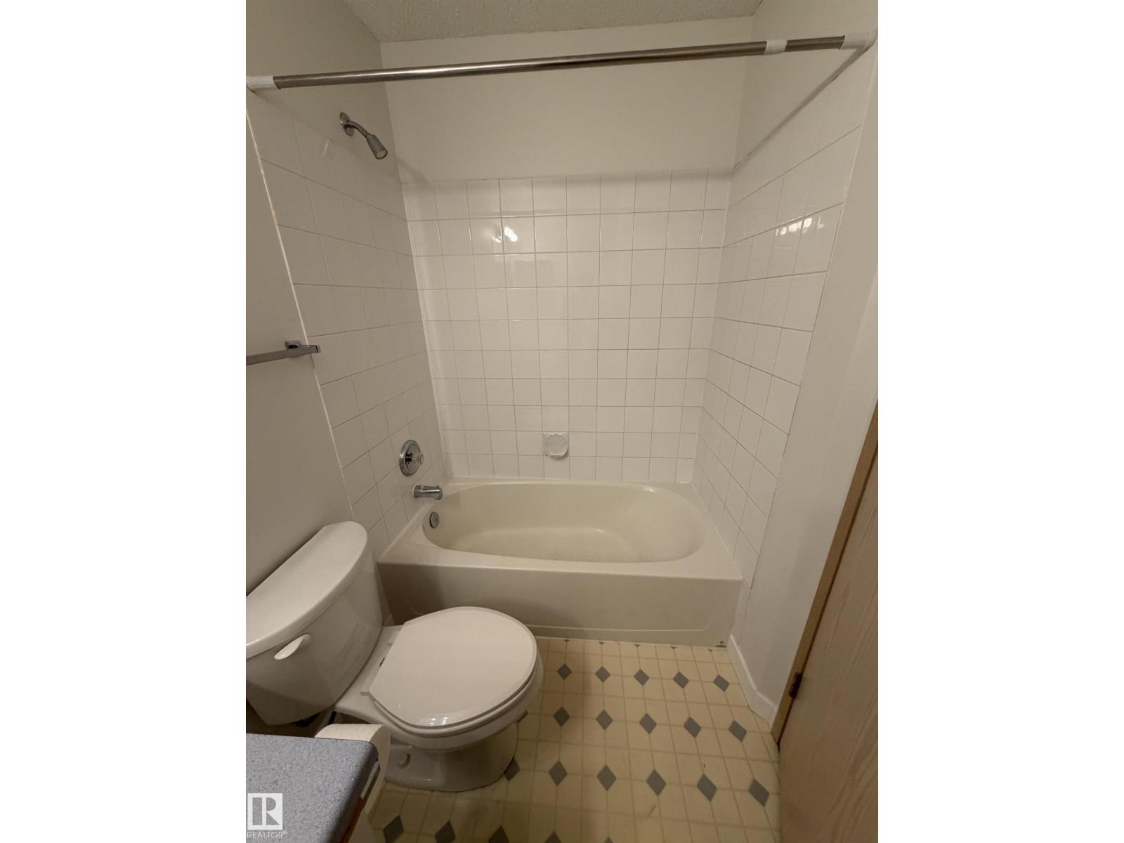 #213 17467 98A AV NW - 18