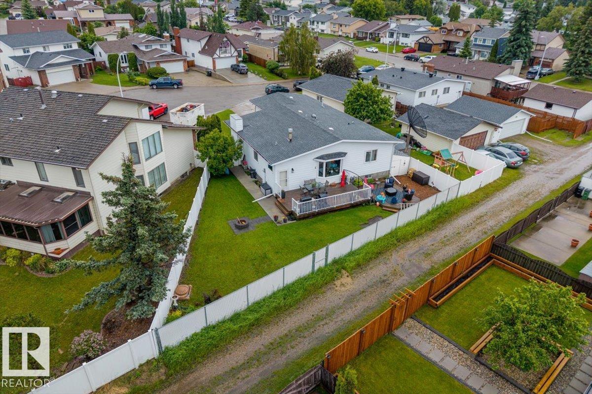 8720 152B AV NW — photo 48