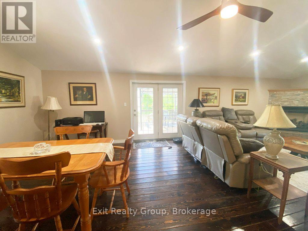 1466 CARMAN ROAD - 11