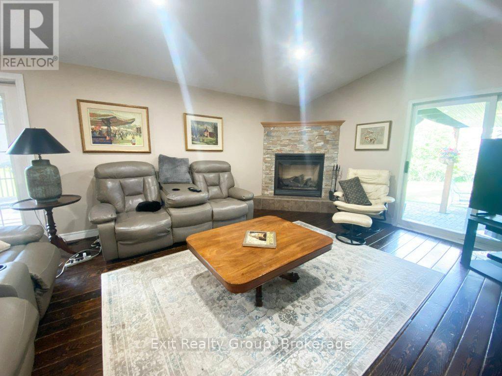 1466 CARMAN ROAD - 9