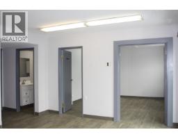 10004 94 Avenue, Fort St  John, BC V1J5J6 Photo 18