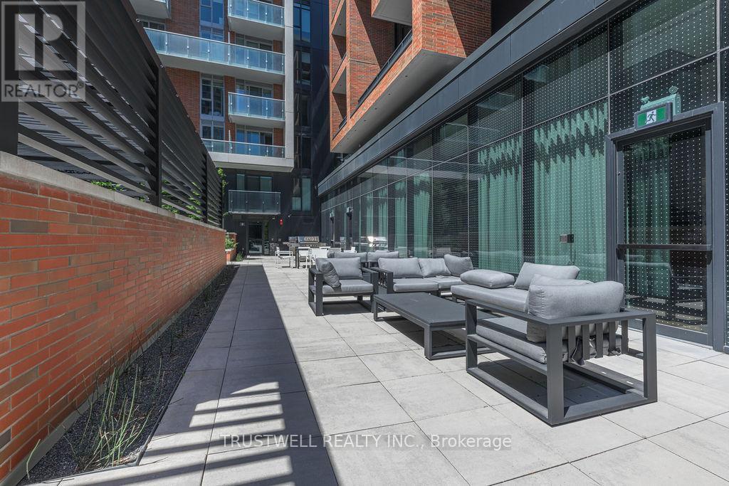 #407 38 SIMCOE PROMENADE - Image 21