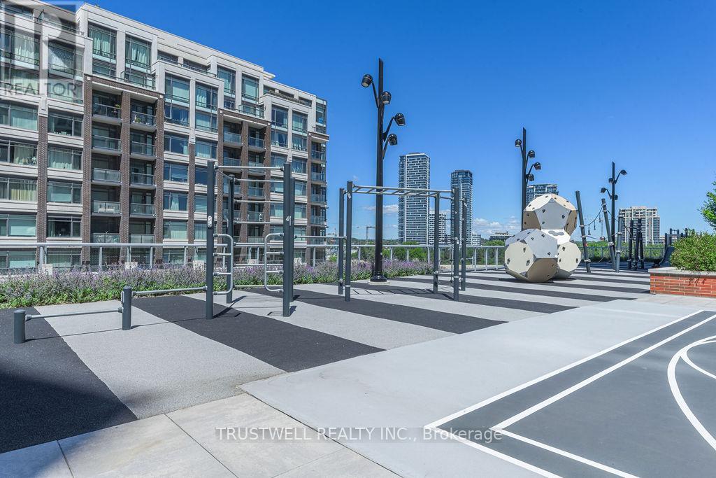 #407 38 SIMCOE PROMENADE - Image 24