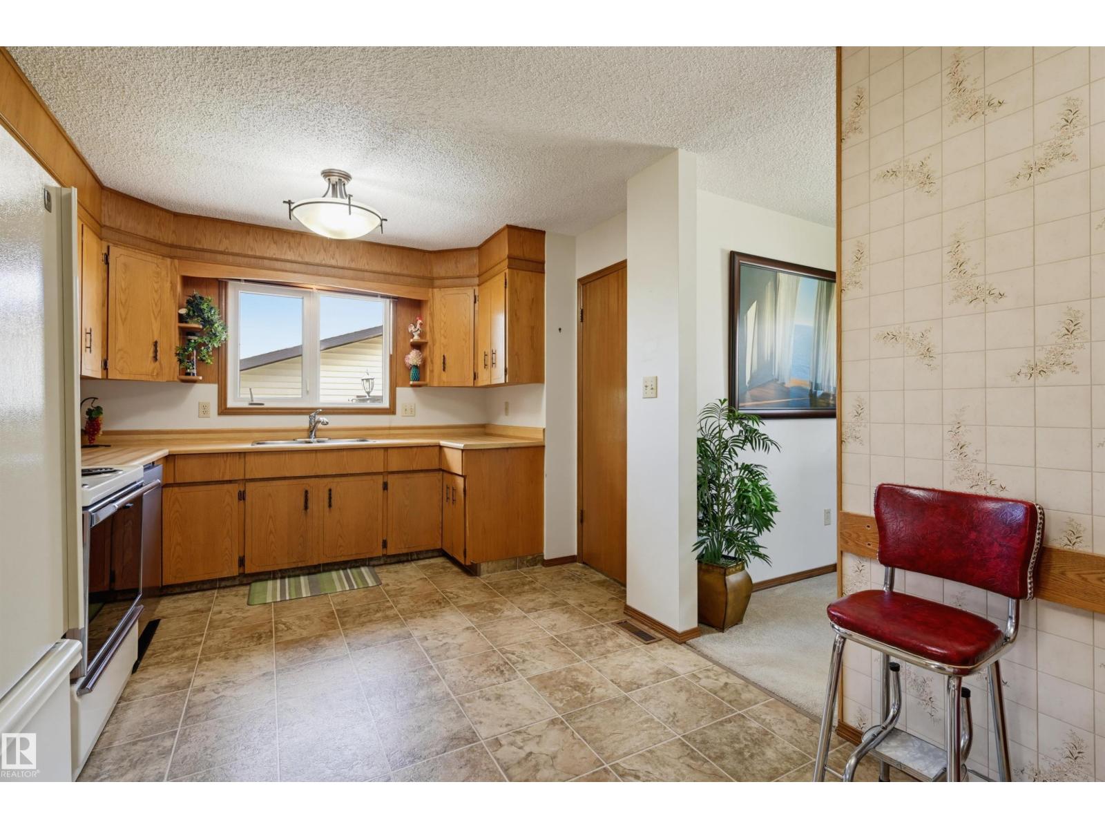 1920 65 ST NW - 13