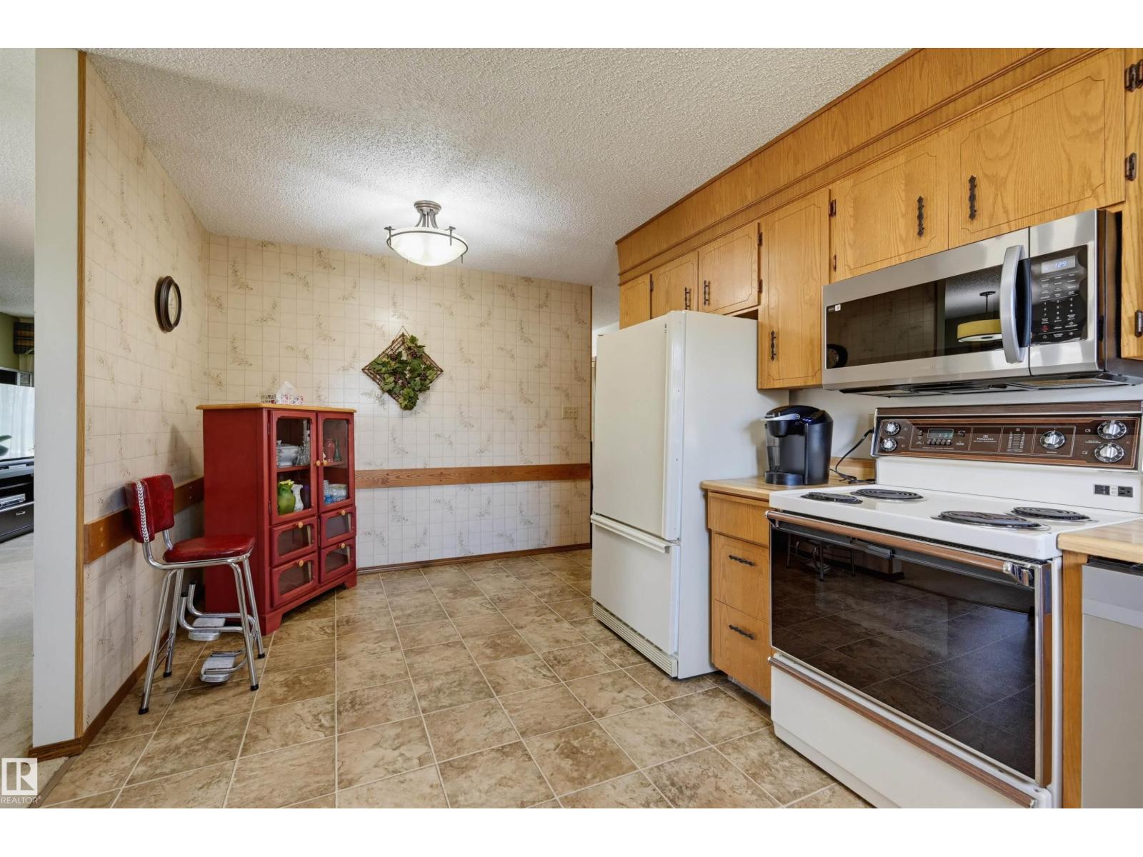 1920 65 ST NW - 15