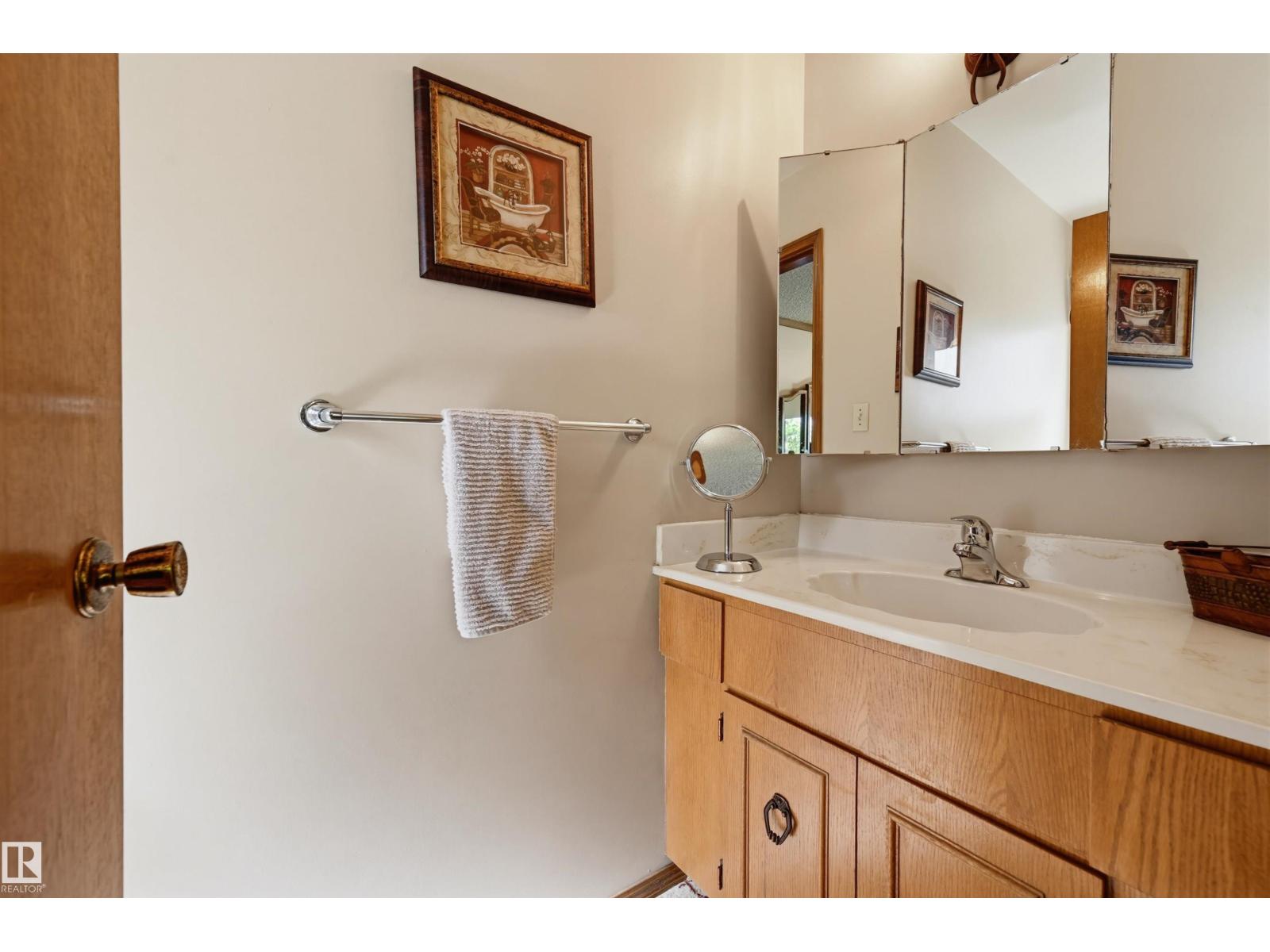 1920 65 ST NW - 18