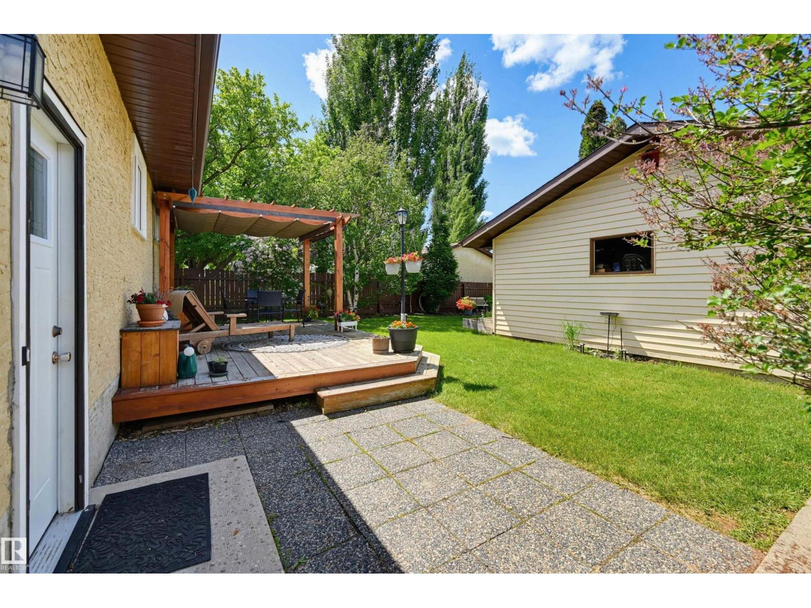 1920 65 ST NW - 30