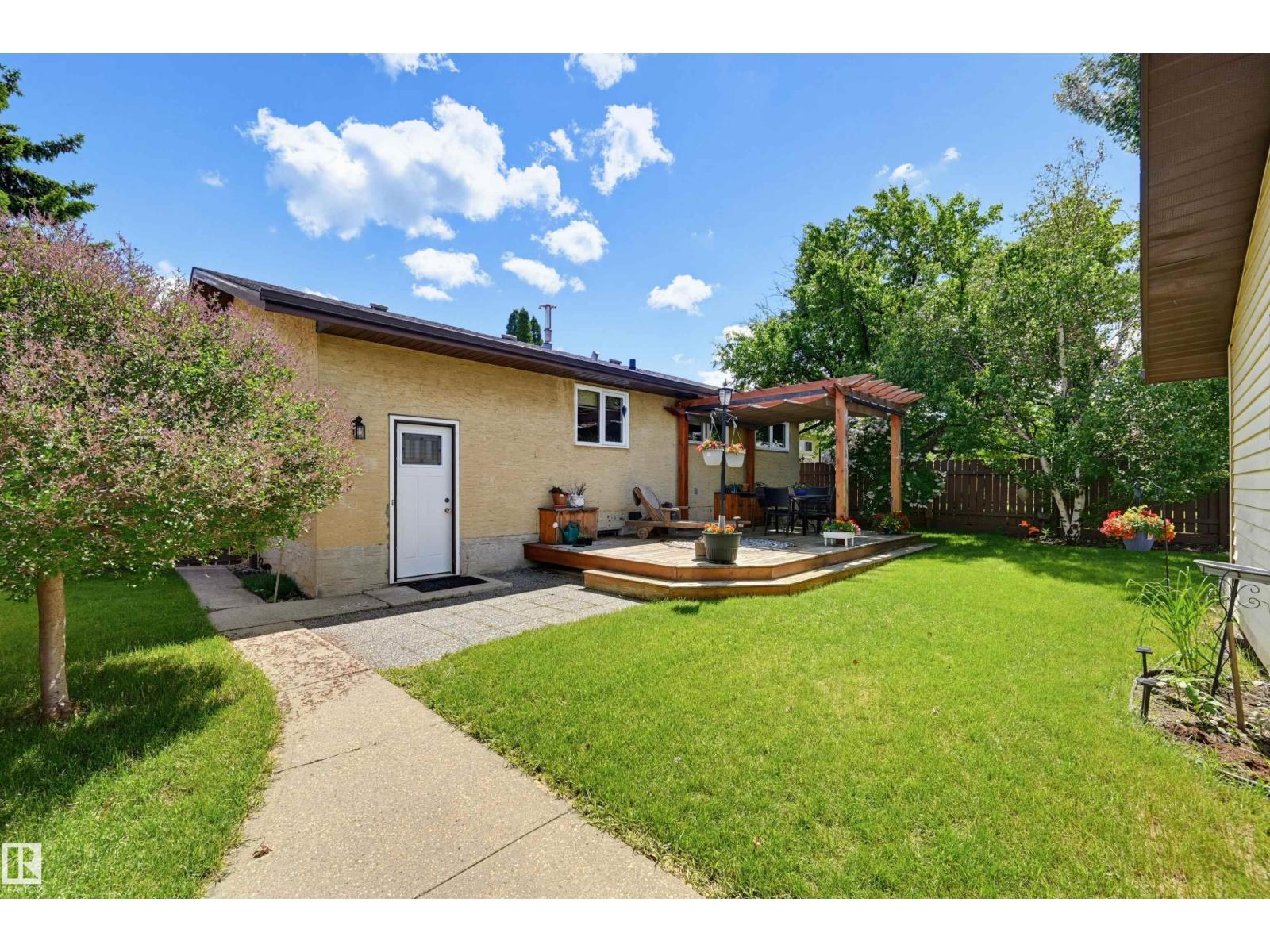 1920 65 ST NW - 35