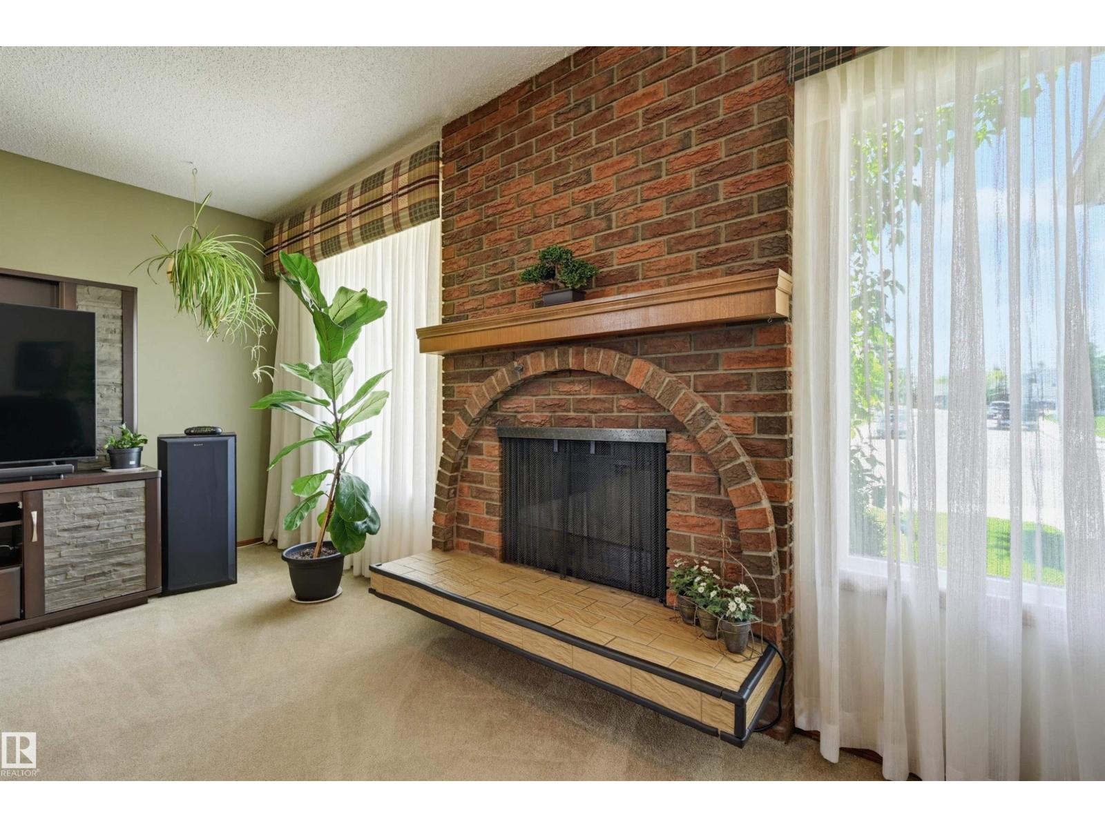 1920 65 ST NW - 5
