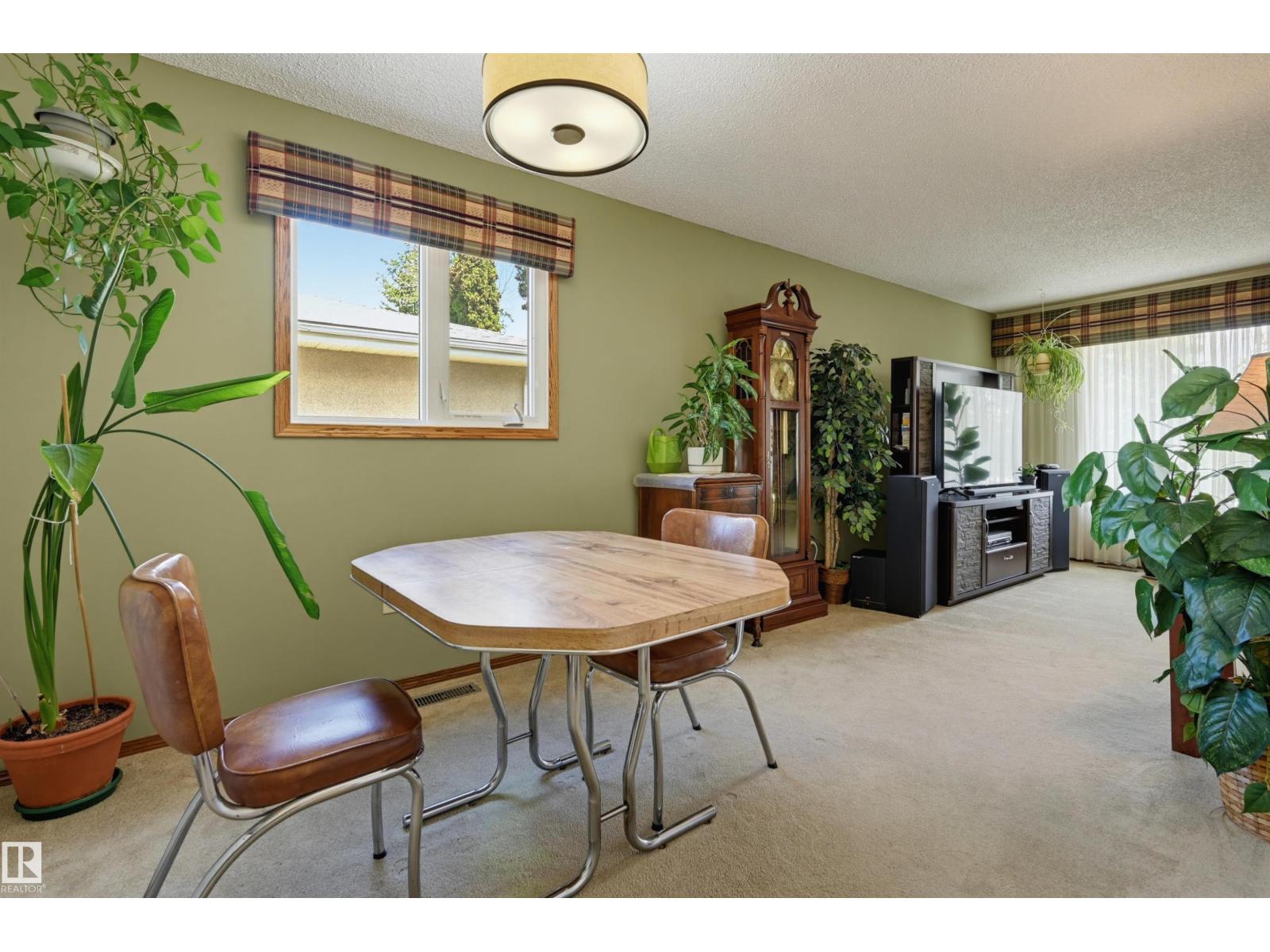 1920 65 ST NW - 8