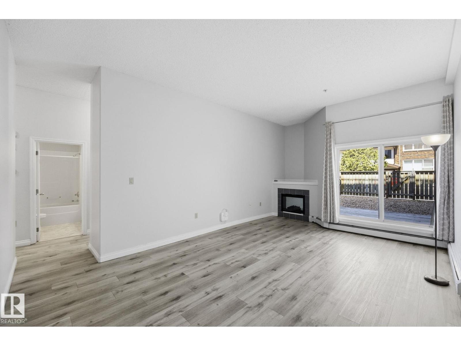 #105 11446 40 AV NW NW - 12