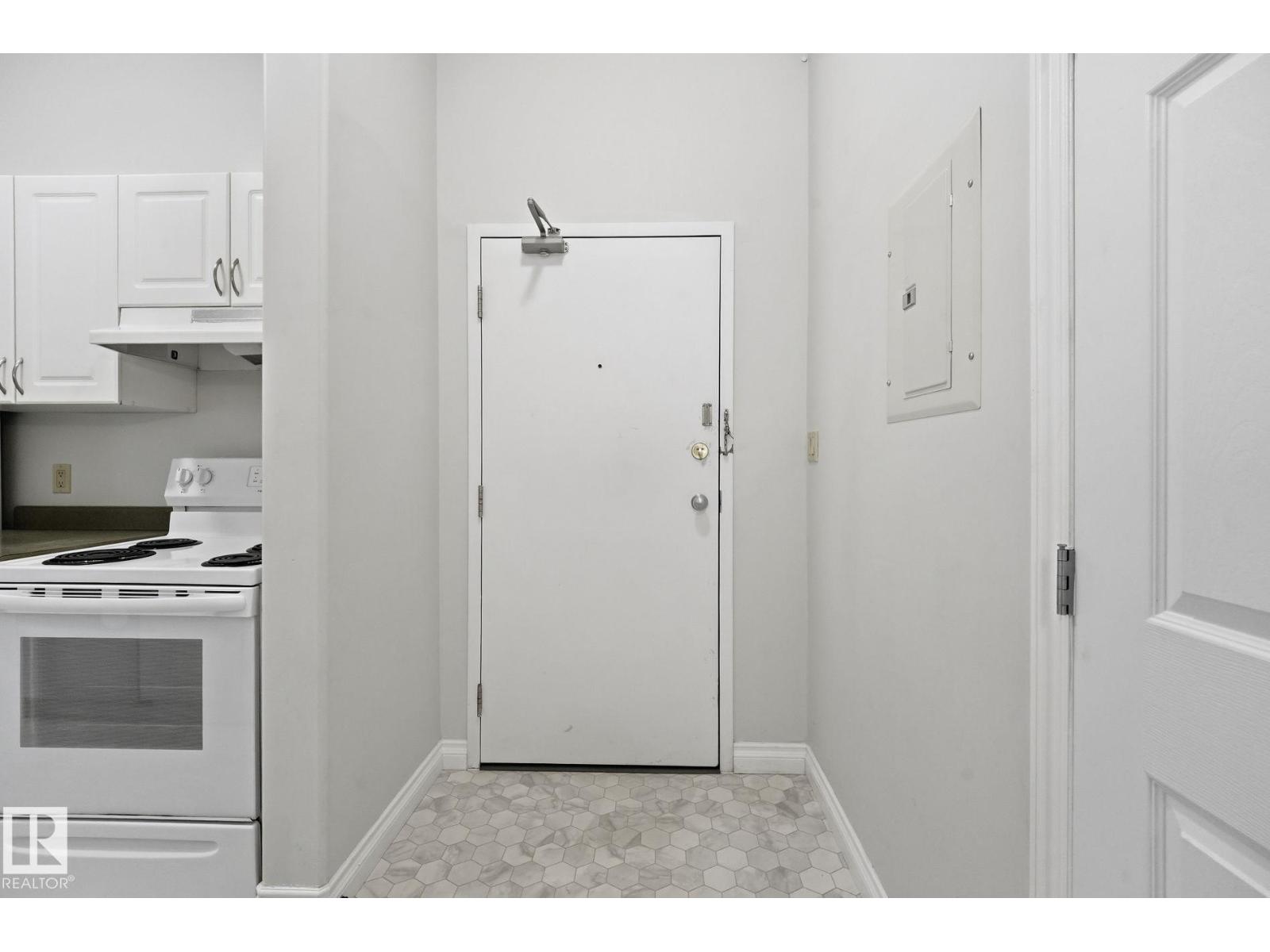 #105 11446 40 AV NW NW - 5