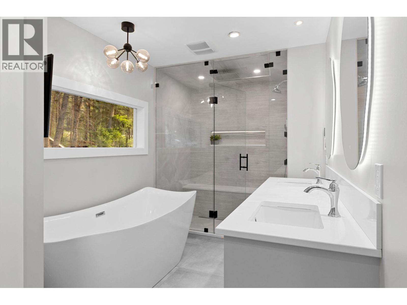 7654 Falcon Ridge Crescent - 31