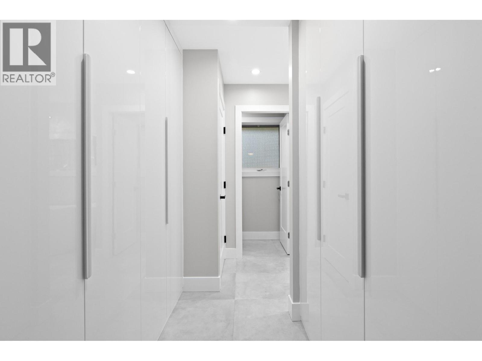 7654 Falcon Ridge Crescent - 30