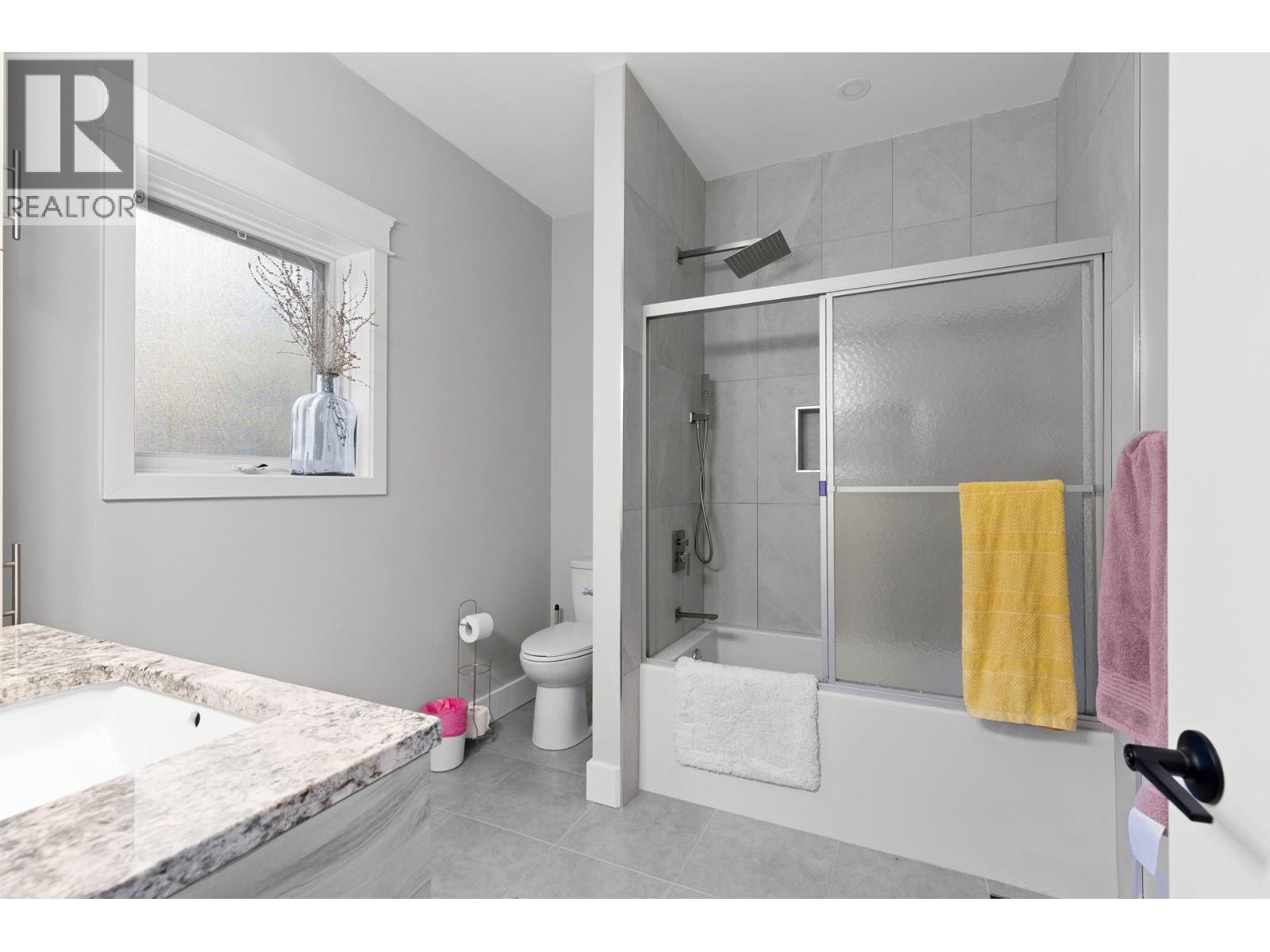 7654 Falcon Ridge Crescent - 60