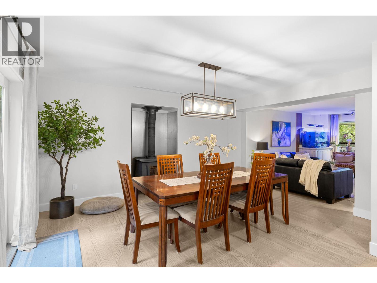 7654 Falcon Ridge Crescent - 7