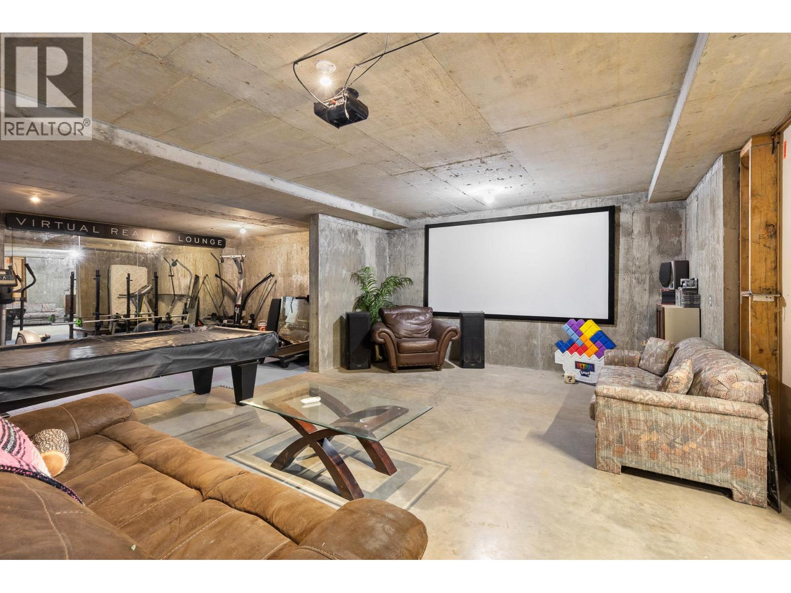 7654 Falcon Ridge Crescent - 55