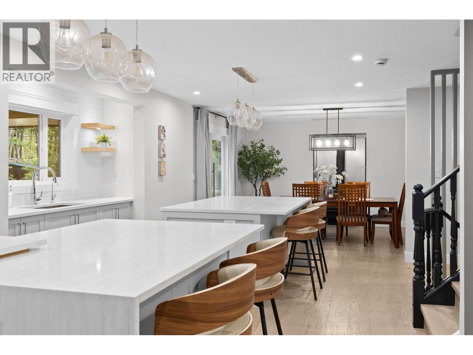 7654 Falcon Ridge Crescent - 11