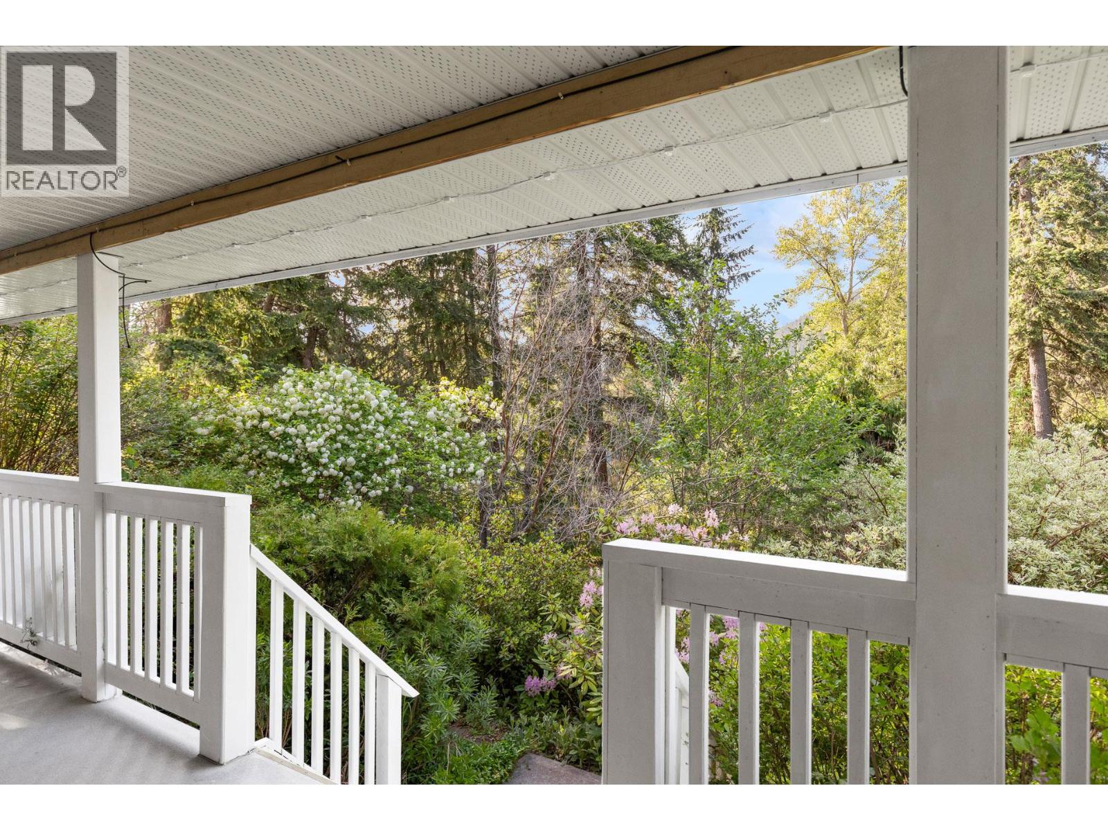 7654 Falcon Ridge Crescent - 65