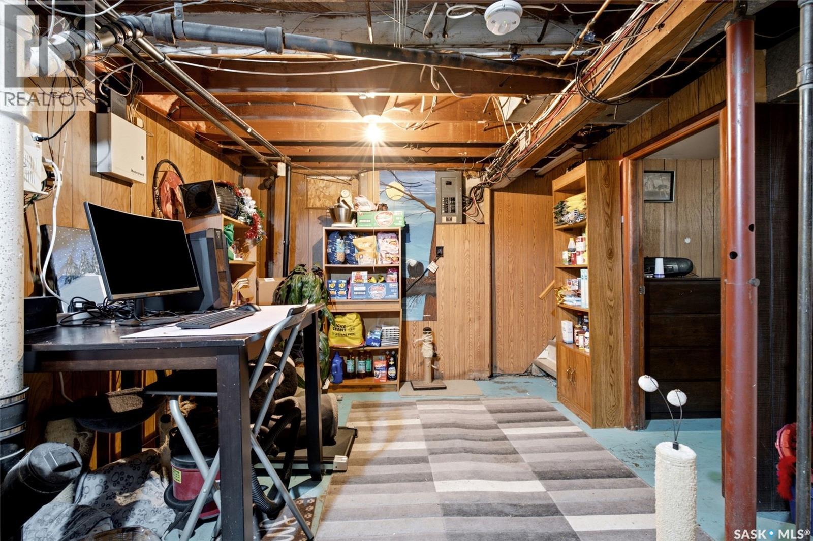 1205 McTavish STREET — photo 17