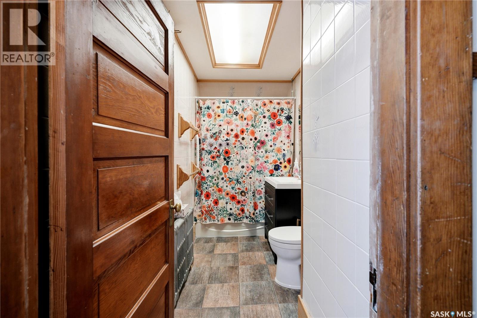 606 BEDFORD ROAD - 38