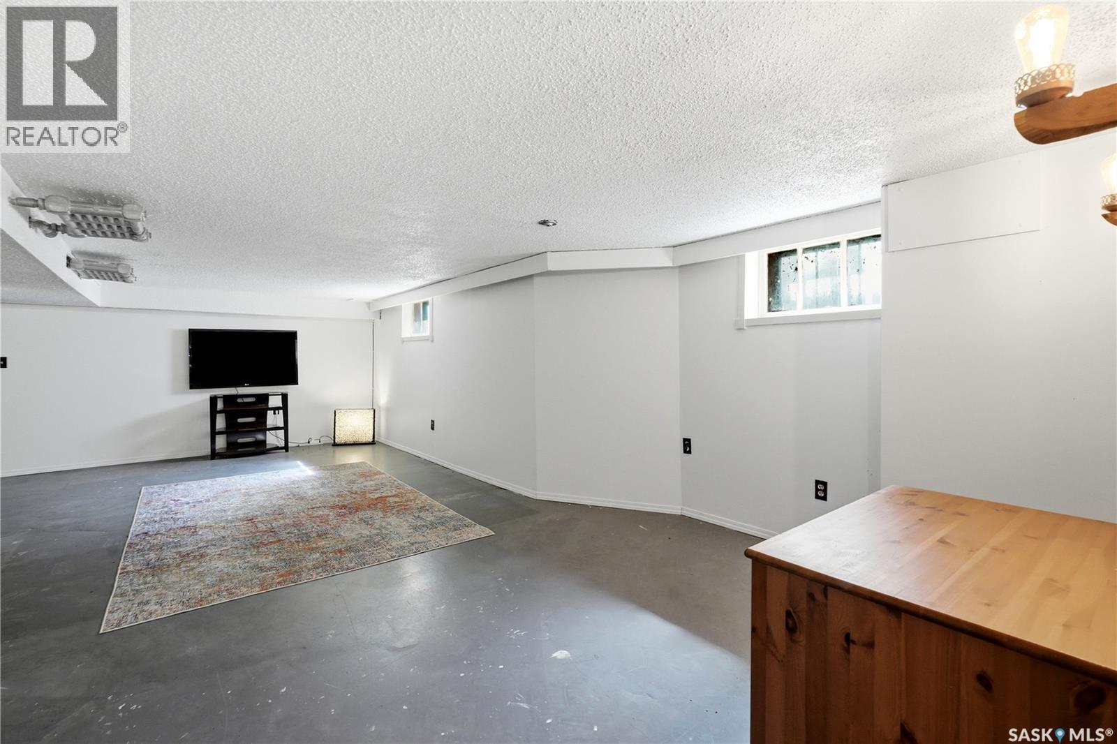 606 BEDFORD ROAD - 42