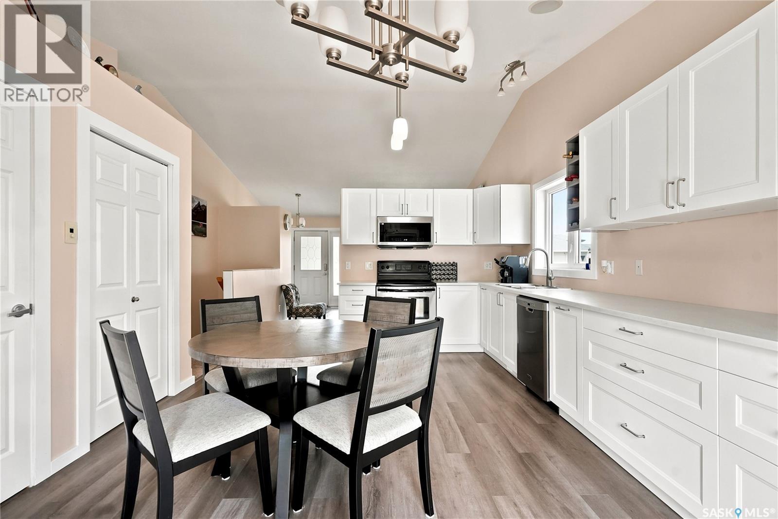 511 West Hampton BOULEVARD - 13