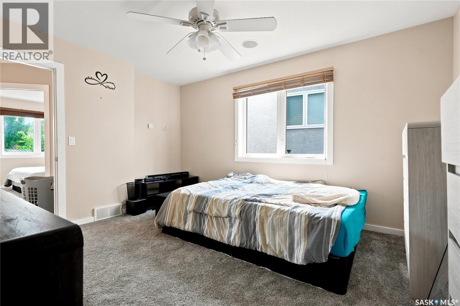511 West Hampton BOULEVARD - 27