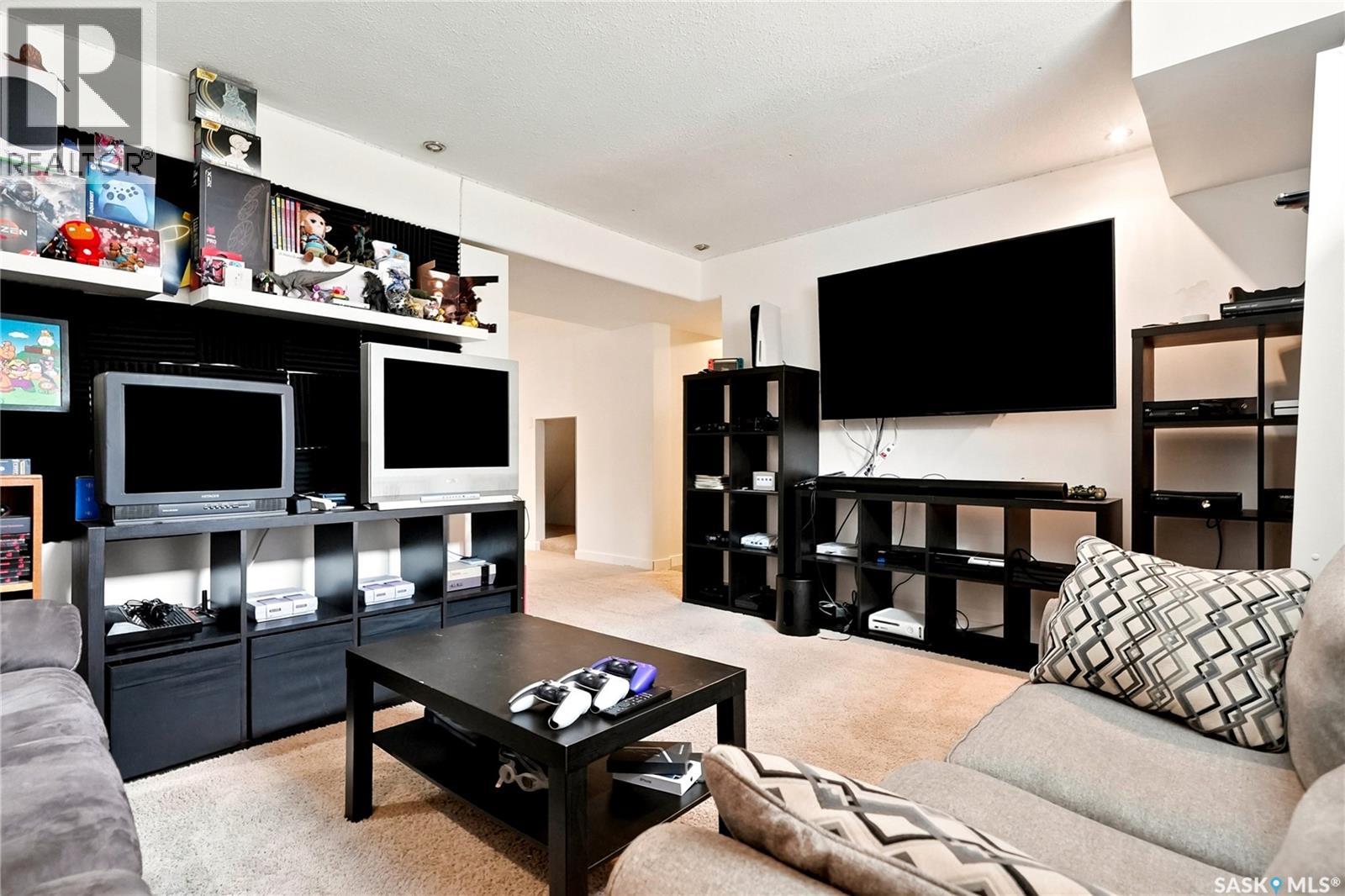 511 West Hampton BOULEVARD - 35