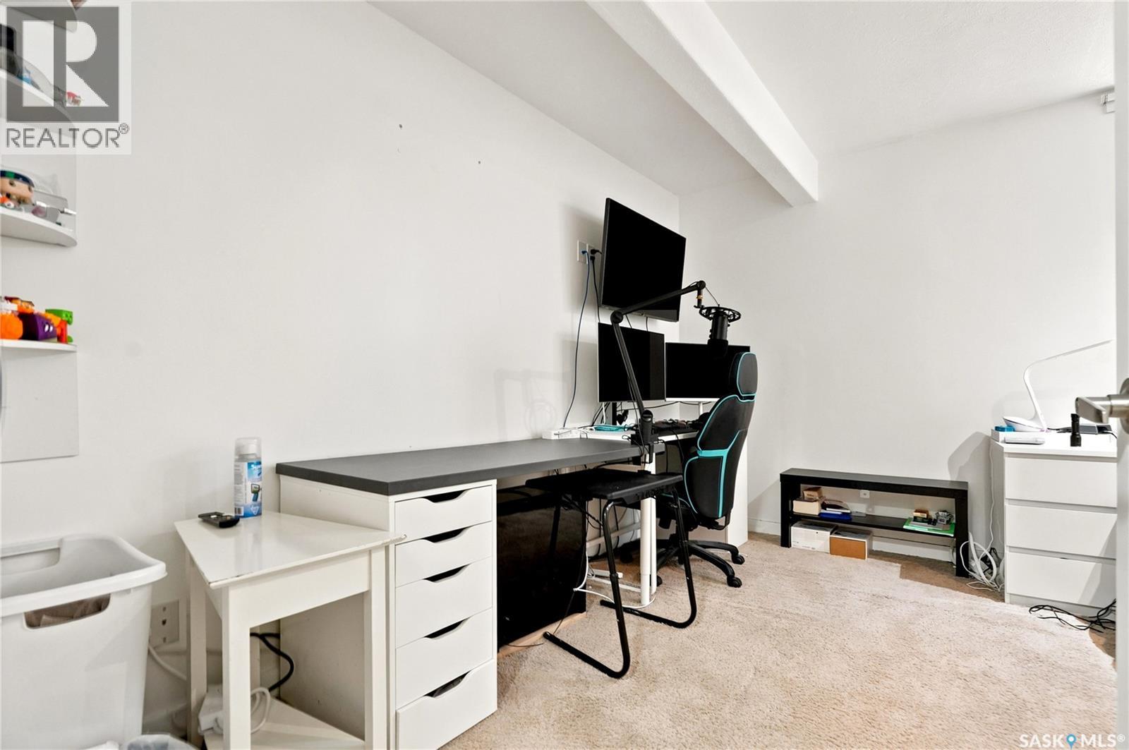 511 West Hampton BOULEVARD - 37