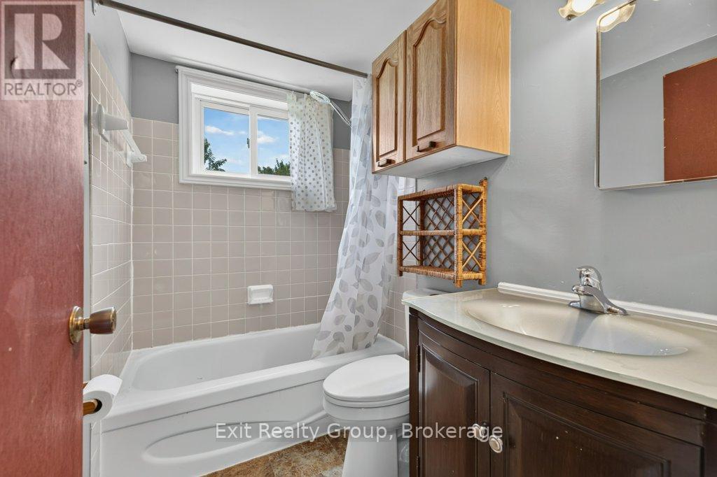 244 WELLER AVENUE - 27