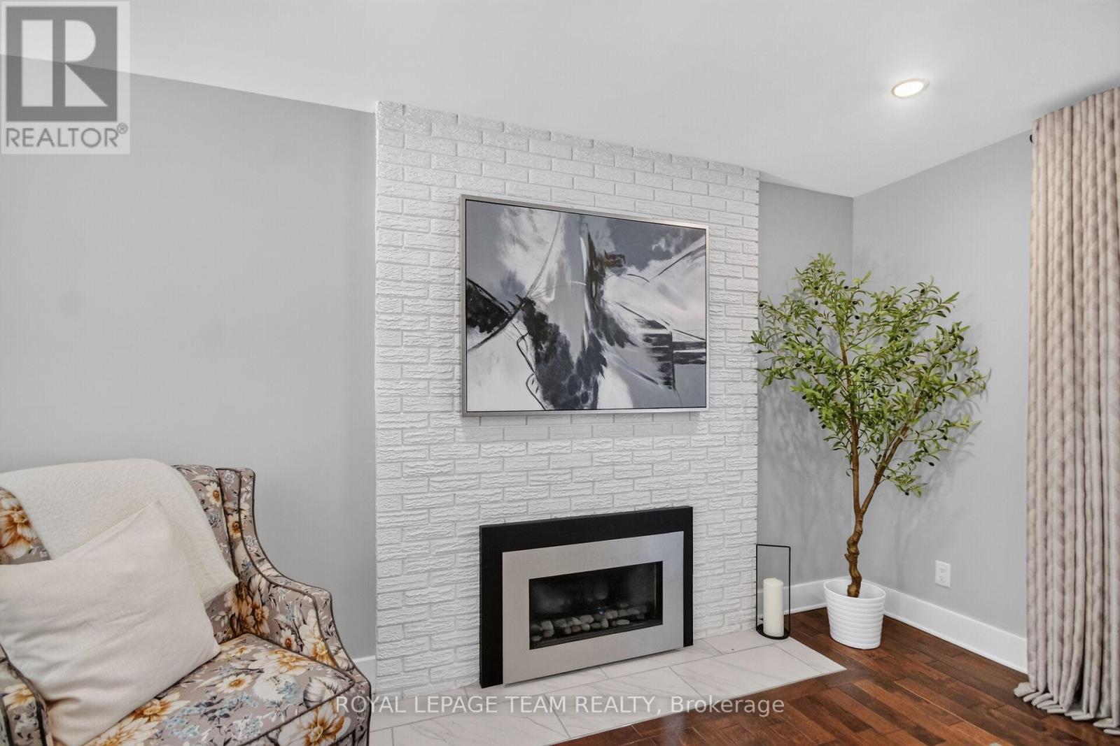 4 Bed, 2 Bath House for Sale in Ottawa – 5 CARIBOU AVENUE, Ottawa – MLS# X13491122 - Image 10