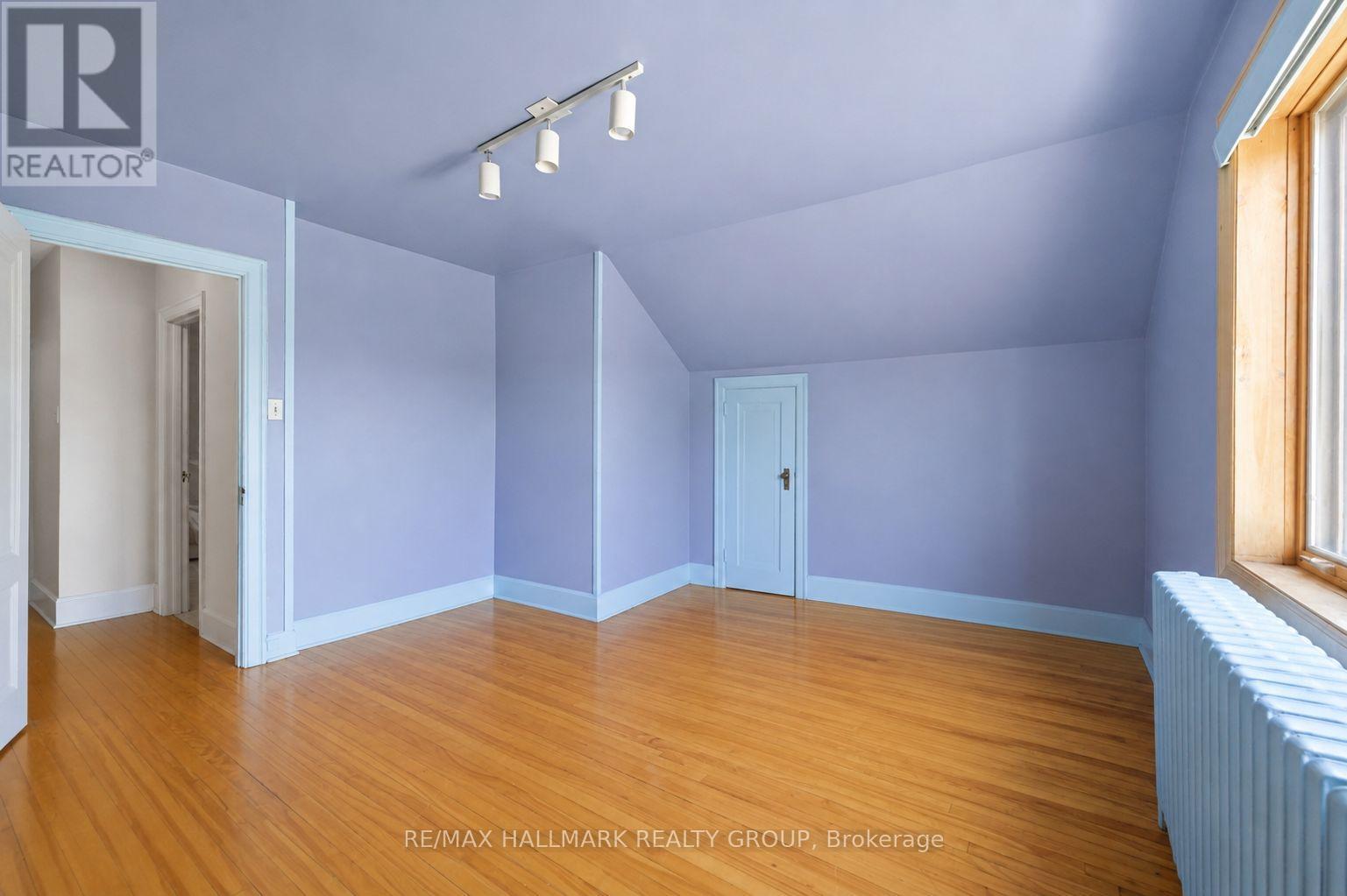 4 Bed, 2 Bath House for Sale in Ottawa – 70 QUEEN MARY STREET, Ottawa – MLS# X13491162 - Image 22