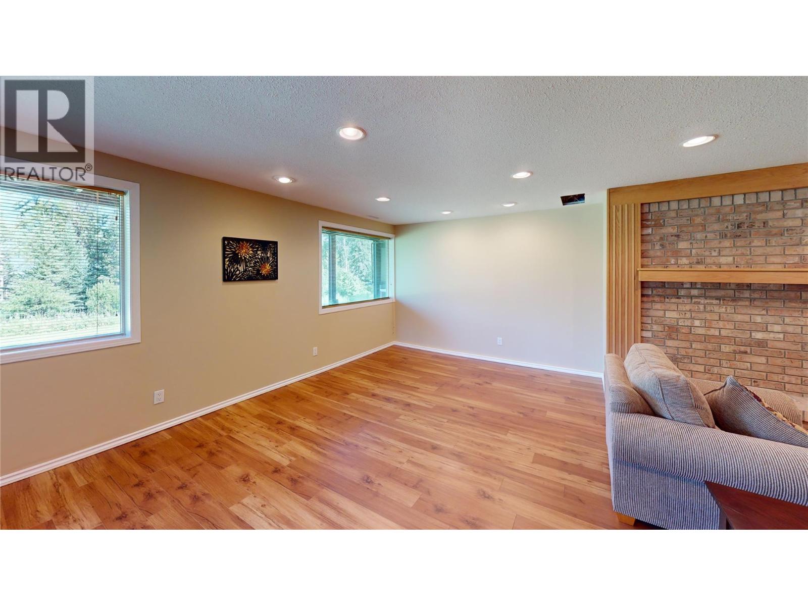 105 Castle Mountain Road - 37